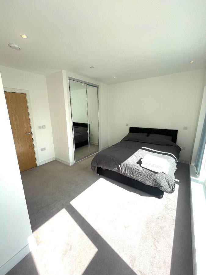 Luxury London Apartment - Steps To East Croydon Train Station Eksteriør bilde